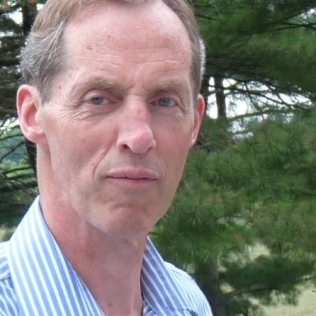 Richard_Holland_454_640_70_s_c1